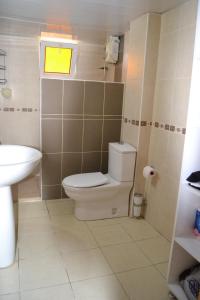 Φωτογραφία από το άλμπουμ του safari suit studio13 στο Σιντέ