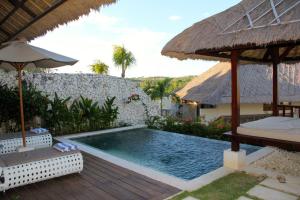 Hồ bơi trong/gần Escape to Paradise, Deluxe Fractional 2BR Garden Pool Villa Private Beach Near Uluwatu
