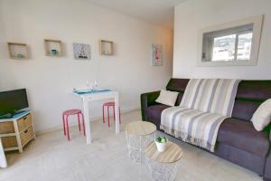 Posedenie v ubytovaní 100m from the beach CANNES POINT CROISETTE w AC - BENAKEY