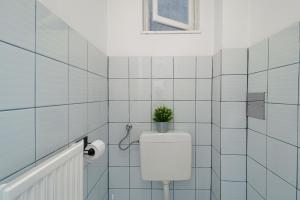 Zdjęcie z galerii obiektu Apartment Kröllgasse I contactless check-in w Wiedniu
