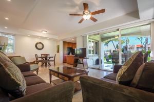 Χώρος καθιστικού στο Palms At Wailea #905