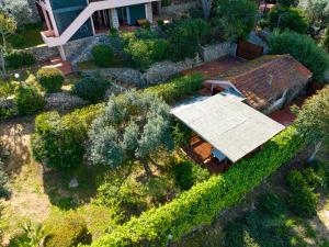 Vonkajšia záhrada v ubytovaní Il Cottage di Villa Sveva, splendida vista mare