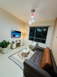 Seating area sa HHomes - Serene 1 Bedroom Nice view & Pool GYM BBQ at Masteri Thao Dien District 2