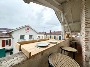 Budova, kde se apartmán nachází + 14 fotografií