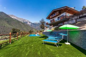 The swimming pool at or close to Apartments Pieve di Ledro/Ledrosee 36345