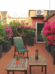 A garden outside I DIOSCURI