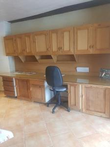 Photo de la galerie de l'établissement Superbe T1 bis accés direct parking gratuit proche, à Connaux