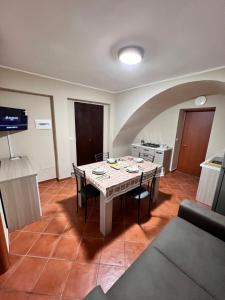Kuchyň nebo kuchyňský kout v ubytování Appartamenti Minturnae Relais