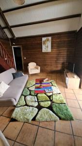 Ein Bett oder Betten in einem Zimmer der Unterkunft Maison de 3 chambres avec sauna terrasse et wifi a Ducos