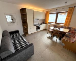 Kuchyň nebo kuchyňský kout v ubytování Appartements Wiesenheim