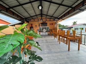 Balkón nebo terasa v ubytování พัชรี รีสอร์ท ภูเก็ต Patcharee Resort Phuket