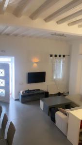 TV/Unterhaltungsangebot in der Unterkunft Beautiful apartment in Mykonos town !
