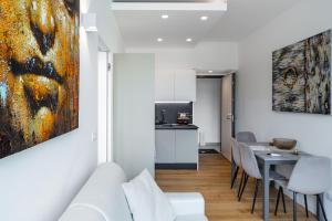 Η κουζίνα ή μικρή κουζίνα στο Moscova Luxury Home