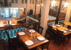 En restaurant eller et spisested på Hotel Princi i Arberit