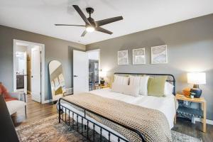 Φωτογραφία από το άλμπουμ του Mountain and Pond View, HotTub, Stars, Kid and Dog Friendly σε Florissant +31 φωτογραφίες
