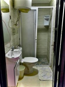 Koupelna v ubytování hôtel dar nokhba + 23 fotografií