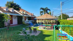 Zahrada ubytování พลอยฟ้ารีสอร์ทเขาเต่า Ployfarresortkhaotao