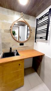 Ảnh trong thư viện ảnh của Charming flat with terrace ở Tbilisi City