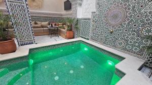 Bazén v ubytování Riad Diamant Bleu nebo v jeho okolí