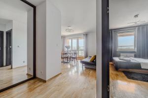 Posedenie v ubytovaní Apartament Ostrobramska - Praga Południe