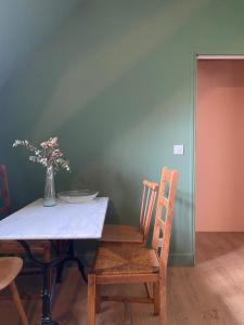 Φωτογραφία από το άλμπουμ του L'appartement d'Armentières σε Saint-Benoist-sur-Vanne