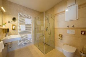 Koupelna v ubytování Hotel Rebstock