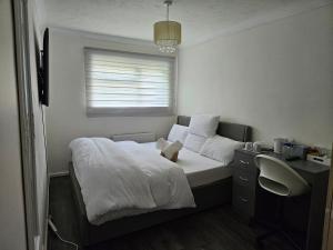 Voodi või voodid majutusasutuse Jayvees-place toas