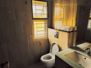 Koupelna v ubytování 5 bhk plush independent bungalow + 34 fotografií