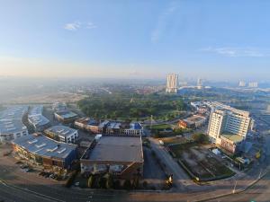 an overhead view of a city with buildings and roads at Skyloft Premium Suites 8 pax in Johor Bahru
