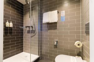 Ванна кімната в Holiday Inn Express Ajaccio by IHG
