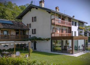 Το κτήριο όπου στεγάζεται  το bed & breakfast