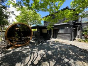 Budova, kde se ryokan nachází