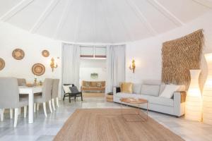 Posedenie v ubytovaní Pool Villa Rancho Domingo family friendly - Happy Rentals