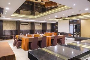 Restaurace v ubytování Gets Premiere Semarang