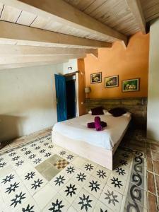 Ένα ή περισσότερα κρεβάτια σε δωμάτιο στο Oceana view private pool & sauna & Netflix room