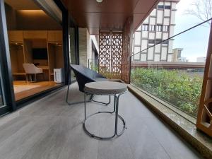 乌日璞旅的阳台或露台