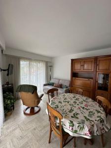 Kuchyňa alebo kuchynka v ubytovaní Appartement le Cannet