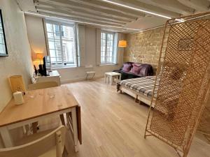 Posedenie v ubytovaní Loft Saint André