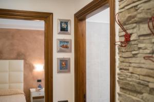 Afbeelding uit fotogalerij van Kriss Apartments in Deiva Marina +76 foto's