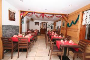 Restaurace v ubytování Hôtel l'Edelweiss
