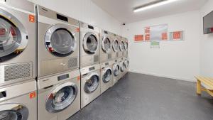 Foto de la galeria de Student Only Private Ensuite Room at Will Wyatt Court a Londres