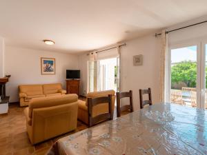 Χώρος καθιστικού στο Holiday Home Casella by Interhome