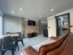 Telewizja i/lub zestaw kina domowego w obiekcie Benidorm JL 1 y 2