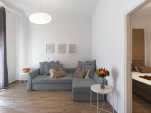 Posedenie v ubytovaní Beautiful Athenian apartment with terrace