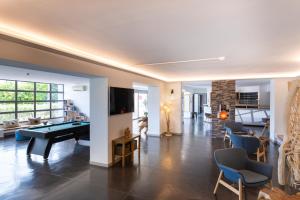 Kuchyň nebo kuchyňský kout v ubytování Golfe Hôtel & Spa Porto-Vecchio