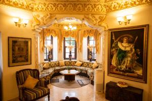 Posezení v ubytování Maya Manor Boutique Hotel by KGH Group