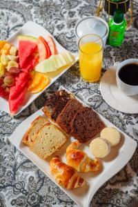 Makanan di atau berdekatan hotel