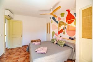 Zdjęcie z galerii obiektu Enjoy - Oasis con piscina y a metros del mar w mieście Son Xoriguer