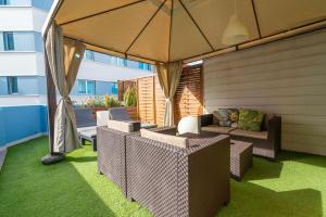Ein Sitzbereich in der Unterkunft Africa Master Suite
