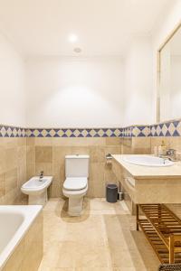 Kép Luxury Golf Apartment - 3min to Puerto Banus szállásáról Marbellában a galériában